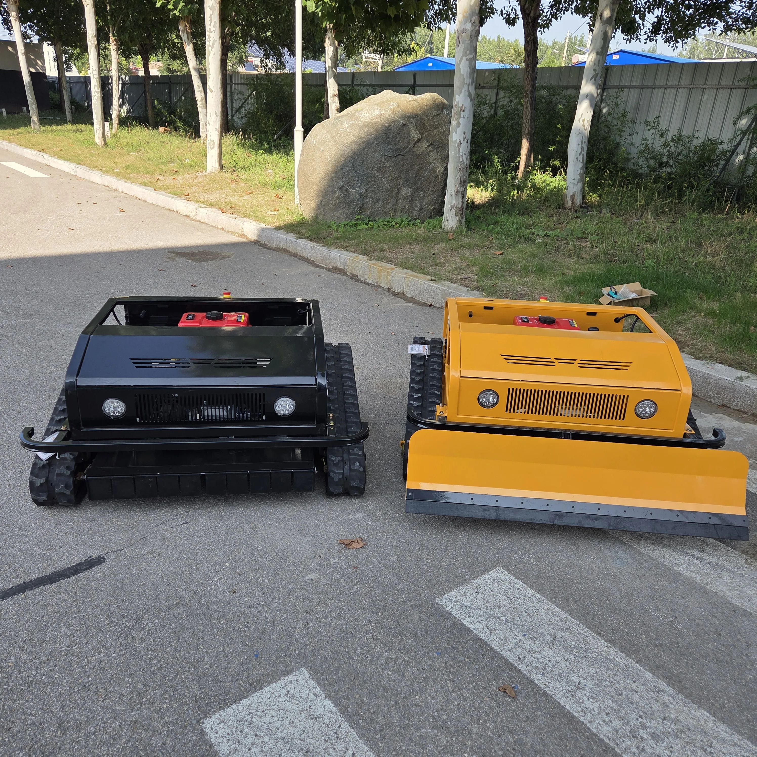 Professional grade zero turn remote control lawn mower four stroke portable lawn mower 3800 square meters efficient outdoor work