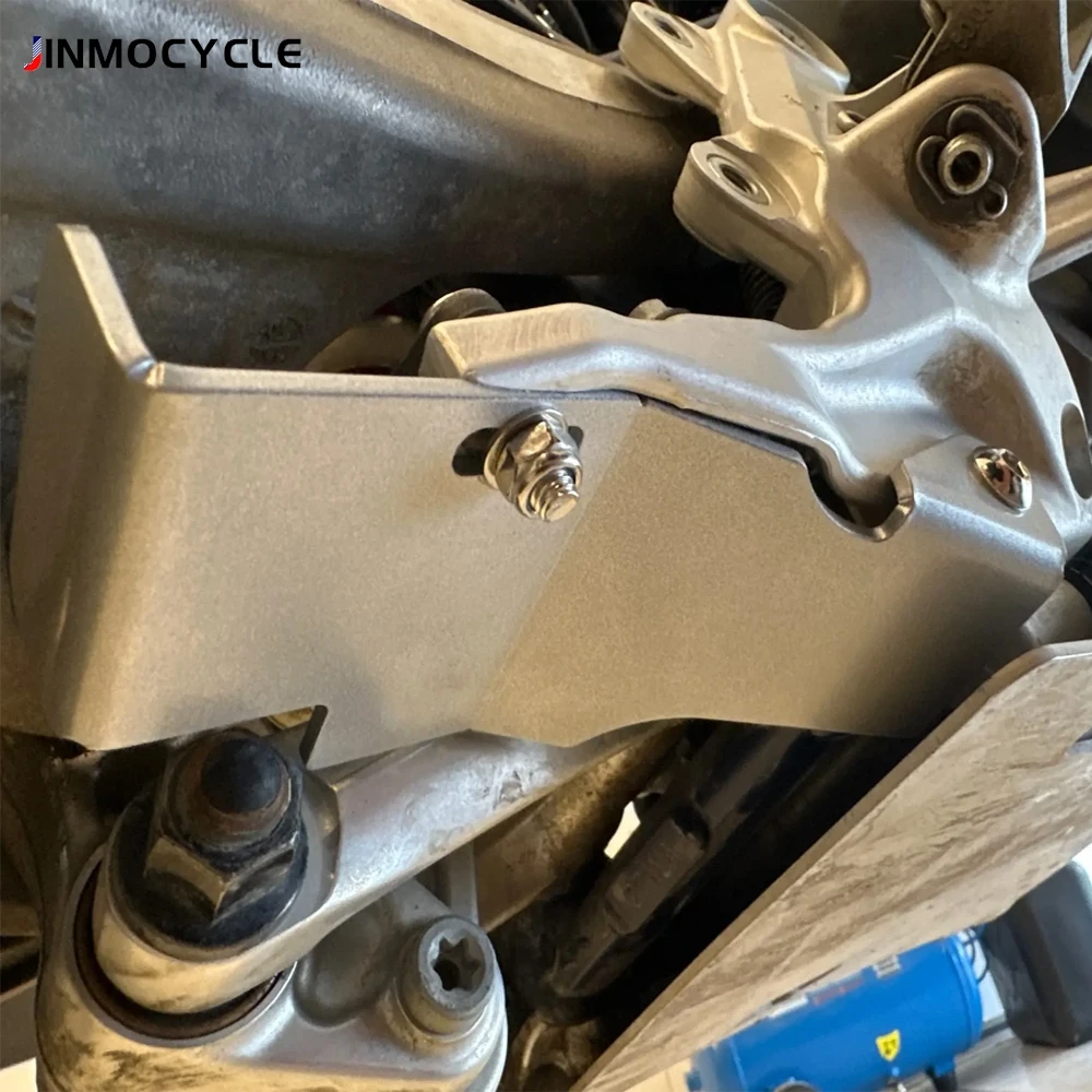 

Rear Brake Cylinder Guard Cover Protector For 690 SMC R Enduro R 701 Enduro Supermoto For GASGAS 700 ES 700 SM 700 SM700 ES700