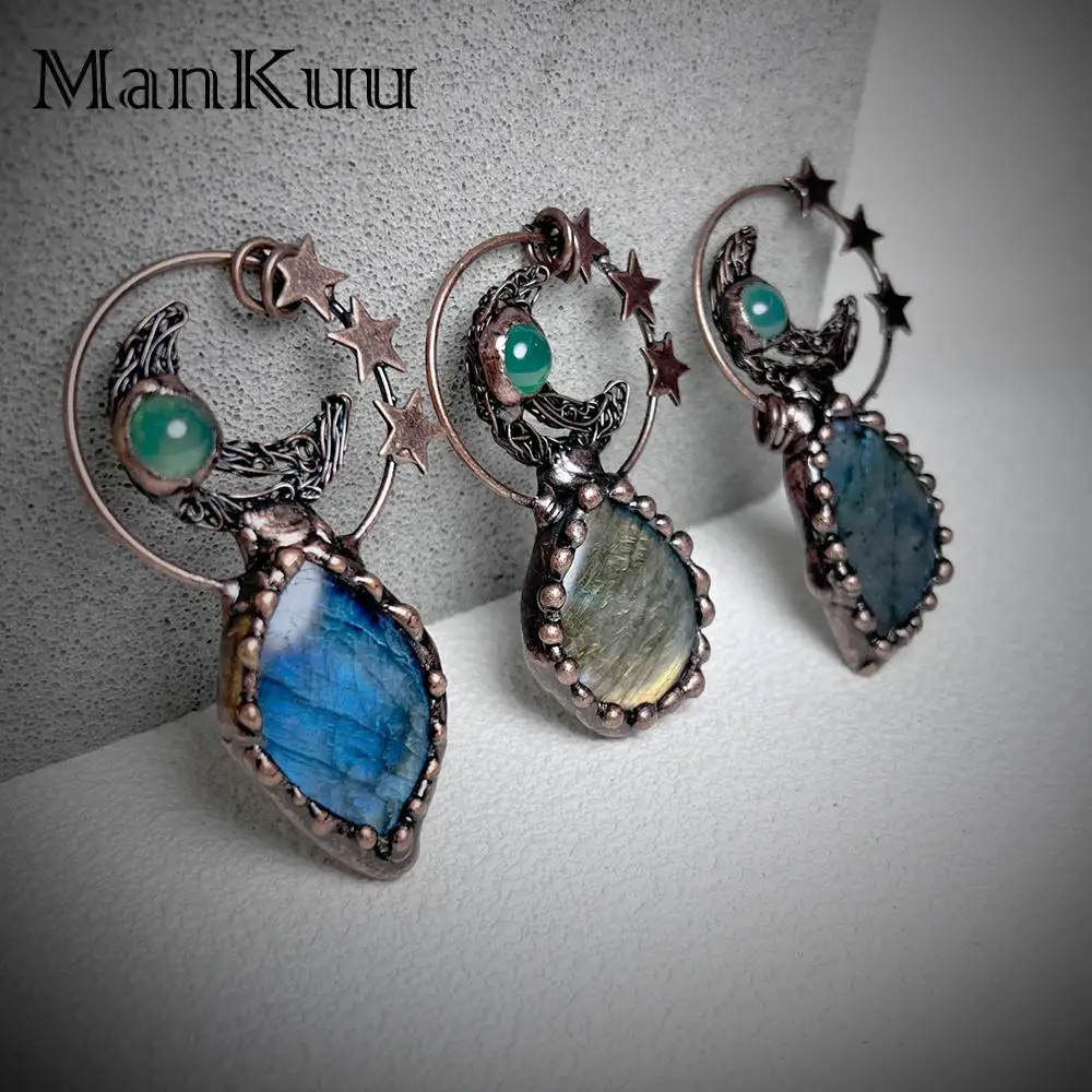 

Mankuu Vintage Antique Bronze Plating Natural Irregular Labradorite With Circle Moon Star Shape Pendant Sweater Chain Necklaces