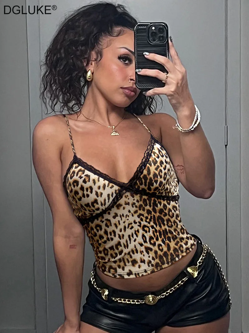 

DGLUKE Leopard Print Top Women V-Neck Lace Trim Cami Top Summer Sexy Spaghetti Strap Backless Crop Top Y2K Streetwear