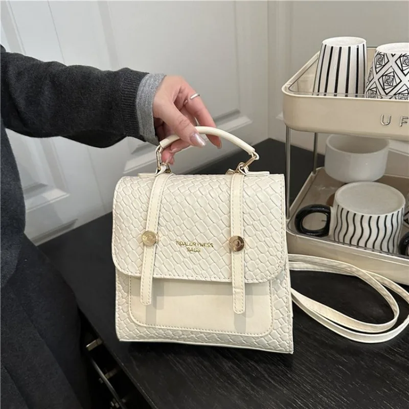 

Lavish One Shoulder Campus Style Adjustable Printing Commuting Luxurious Ladies Handbag Suitable During Business Luncheon Event