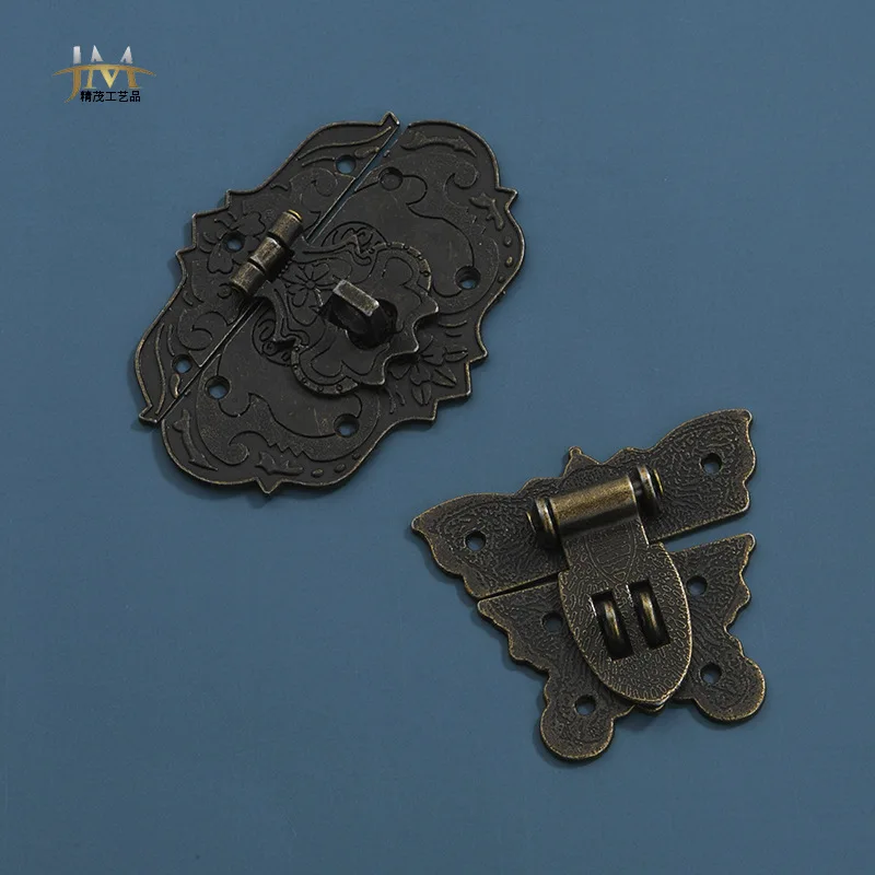 Hardware new Chinese antique wine box lock panel box buckle can be equipped with password padlock bronze