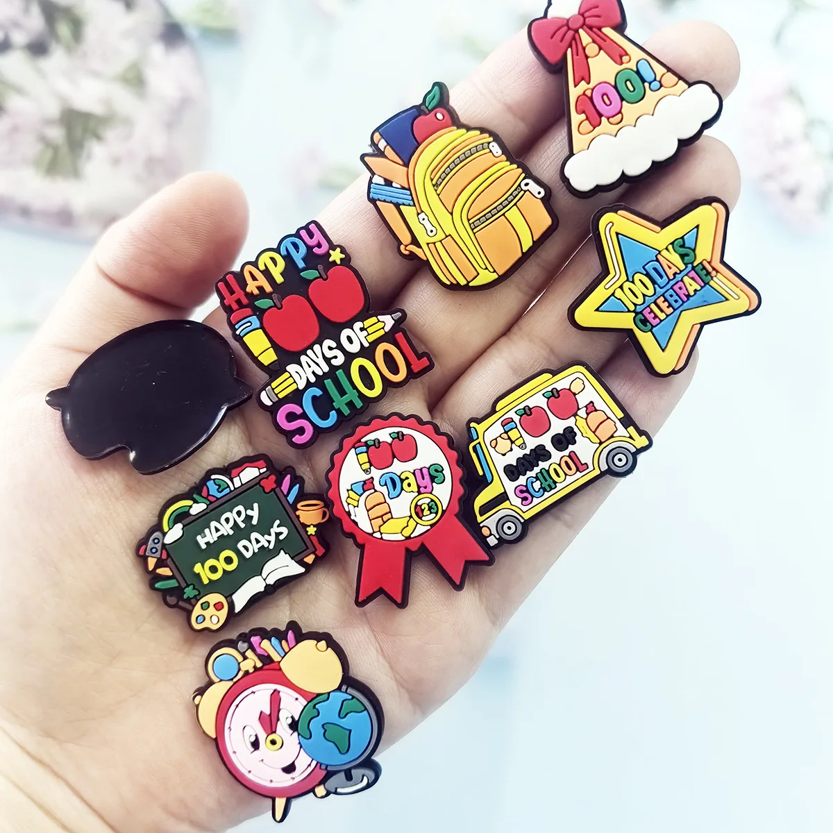 Back to school Cartoon Shoe Charms per Croc accessori zoccoli Bogg Bag Bubble Slides sandali decorazione per scarpe Fit Boys Girls Gift