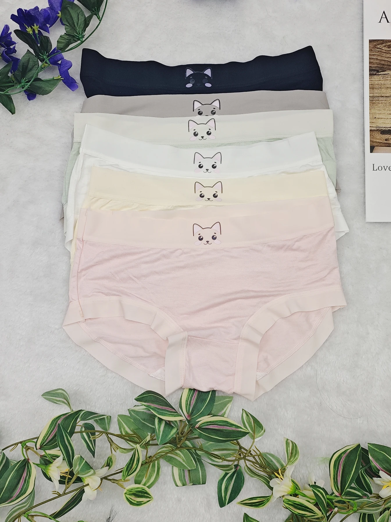 Modal underwear for women, mid-waist, pure cotton antibacterial, all-cotton crotch, seamless, cute triangular waistband for girl