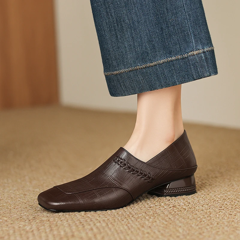 2026 new spring summer women pumps natural leather 22-25cm Stone Grain Embossing sheepskin square toe round heel women shoes