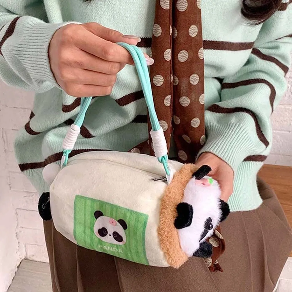 

Мягкая и легкая сумка-клатч с мультяшным дизайном: панда, енот, золотистая обезьянка с узким носом. Большая вместимость, для повседневного использования.