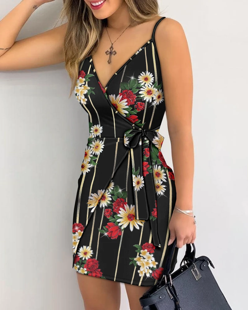 

Novelty Woman Dress 2025 Floral Print V-Neck Spaghetti Strap Dress Casual Tied Detail Mini Dress for Women