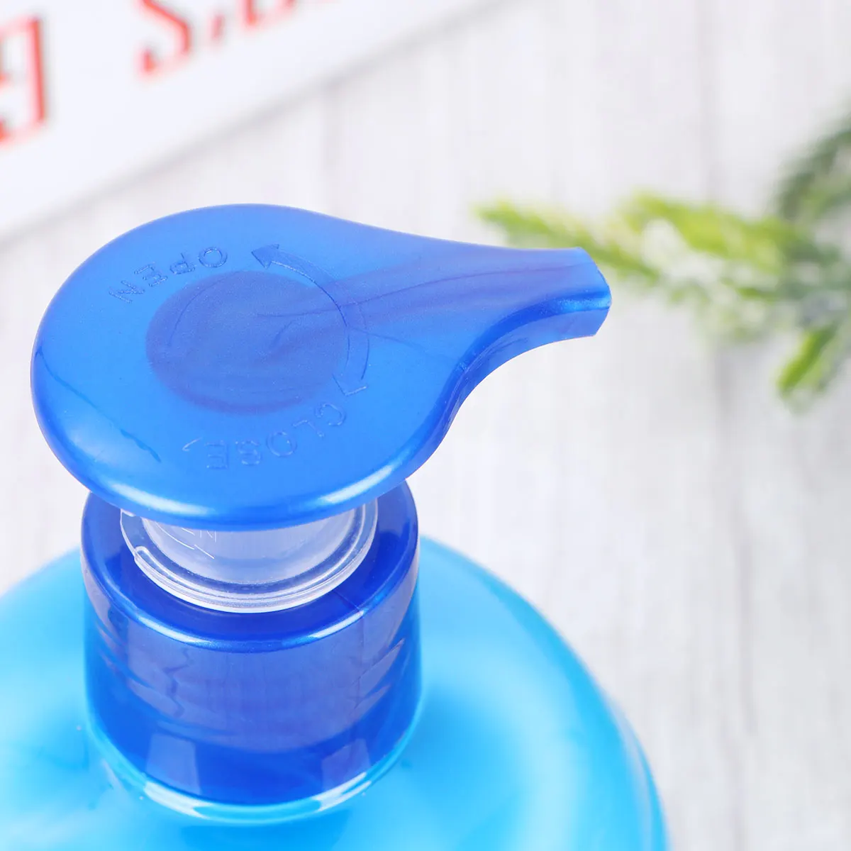

2 Bottles Press Type Whitening Toothpaste Baking Soda Dental Care Fruity Flavor Cleaning Tool Stains Removal Fresh Breath Oral
