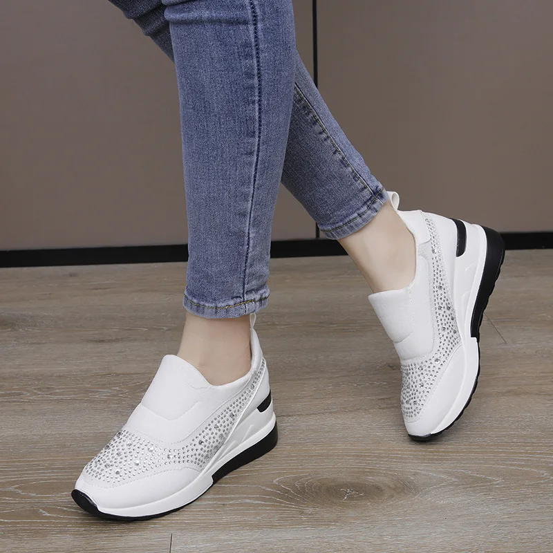 Plus Size 35-43 Shoes for Women Autumn Fashion Women Platform Flats Loafers Slip on Wedges Rhinestone Sneakers Zapatos De Mujer