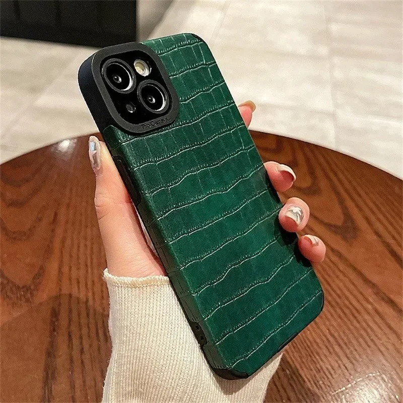 Crocodile Texture Leather Phone Case For Samsung Galaxy S26 S25 S24 S23 S22 S 26 Ultra Plus Soft Silicone Cover A56 A55 A16 15