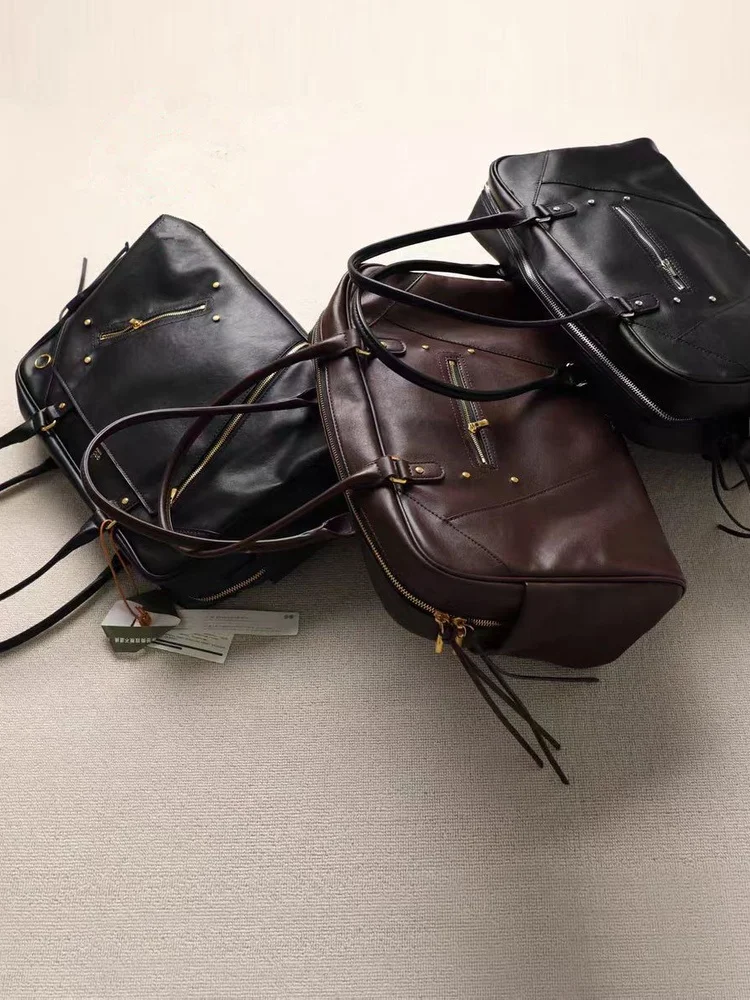 High-Quality Leather Folded Arrow Bowling Bag Large Capacity Commuter Single Shoulder Handbag Tannery Leather Travel Bag