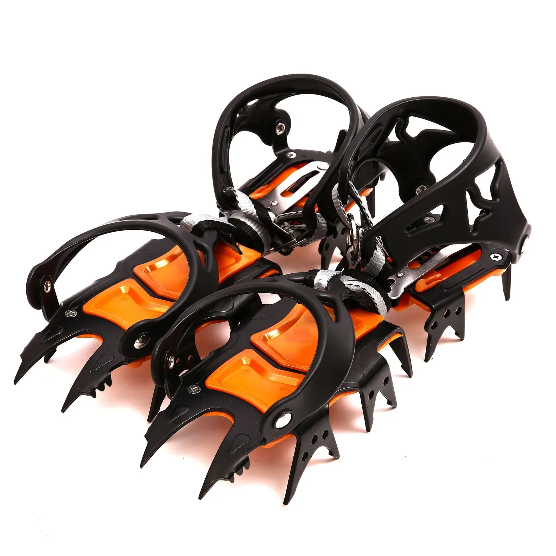 

TPU Material 18-Tooth Large Claw Ice Climbing Anti-Slip Shoe Covers 18-Tooth Tiger-Tooth Style Ice Crampons