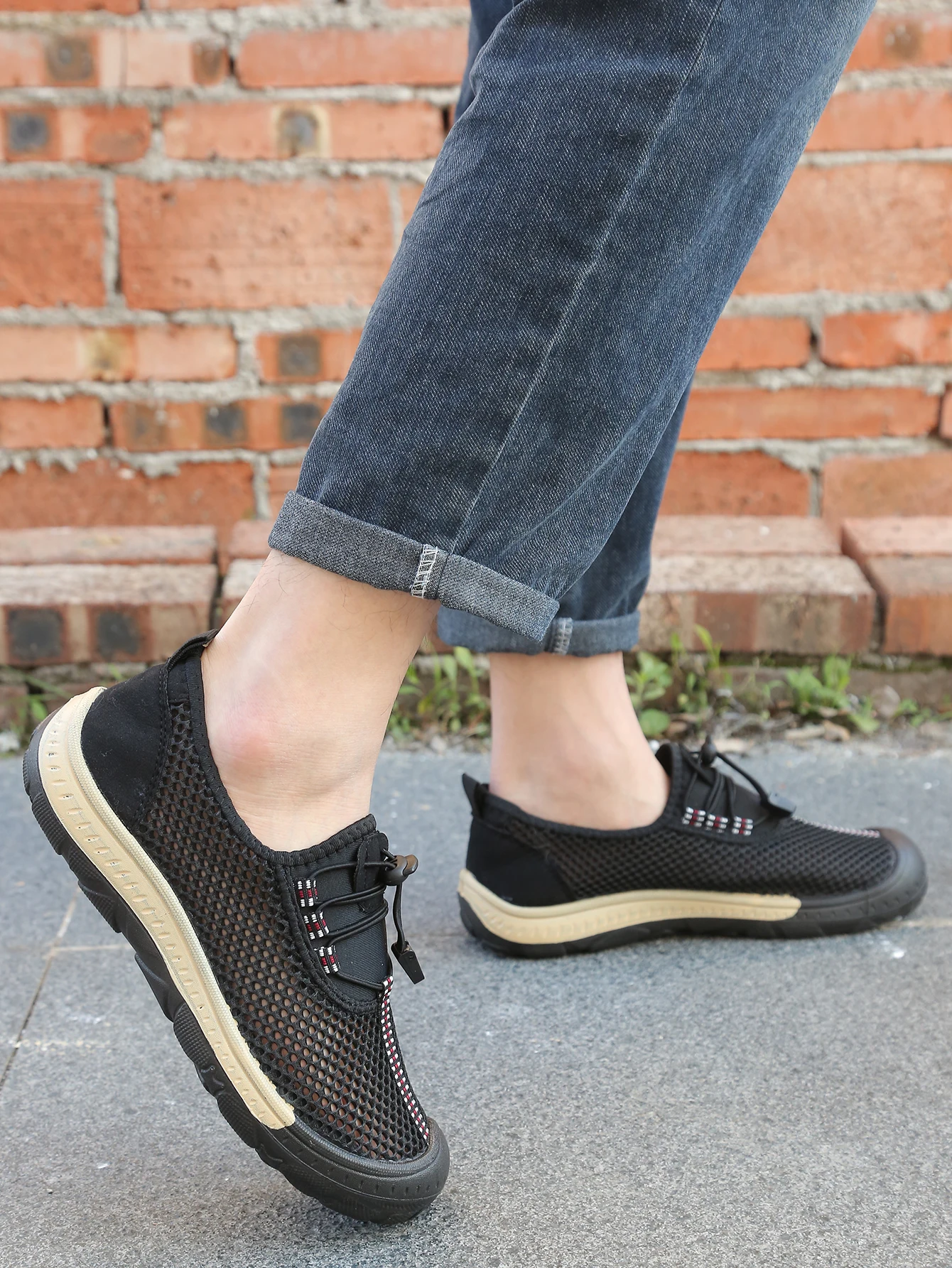 Atmungsaktive Mesh-Outdoor-Wanderschuhe für Herren, schnell trocknende Freizeitsneaker mit hohlem Obermaterial, verstellbarer Kordelzug zum Hineinschlüpfen, Alltagsschuhe – Detail 3