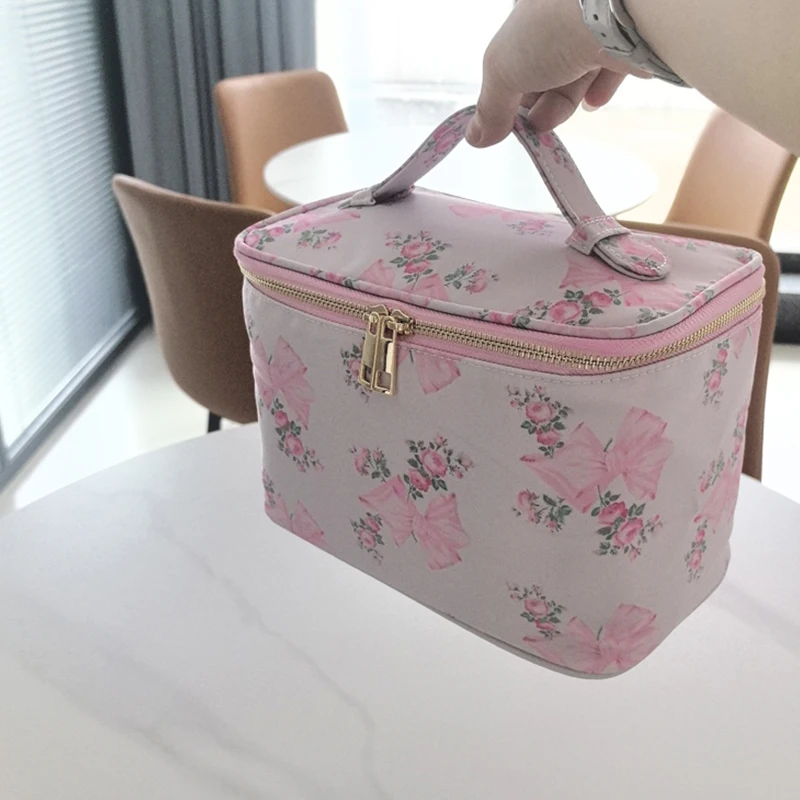 

New Toiletry Organizer Waterproof PVC Travel Cosmetic Portable Bag Custom Storage Bag Female Wash Makeup Make Up Bag Beauty Box