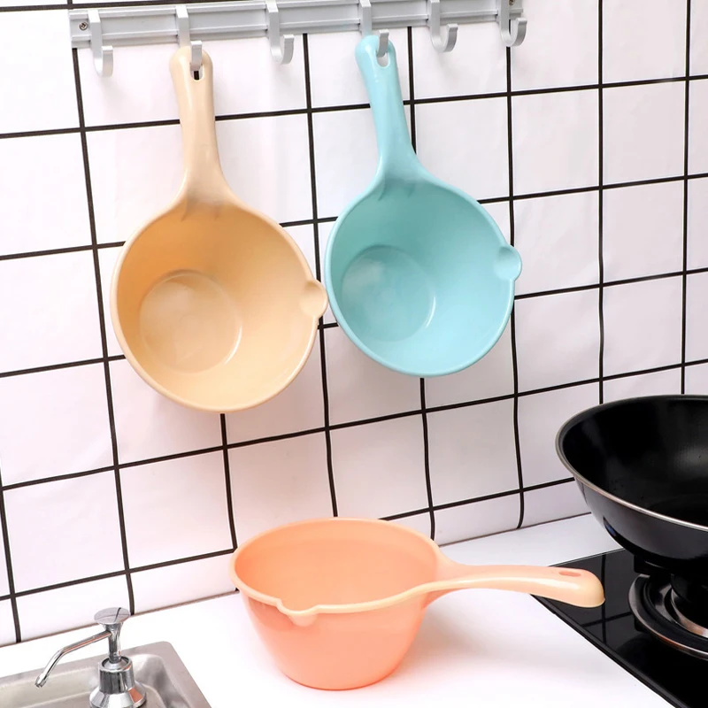 (BF06)Plastic Water Ladle Bath Ladle Dippers Water Bath Scoop Bathroom Water Scoop Cup For Watering Flowers Bathing