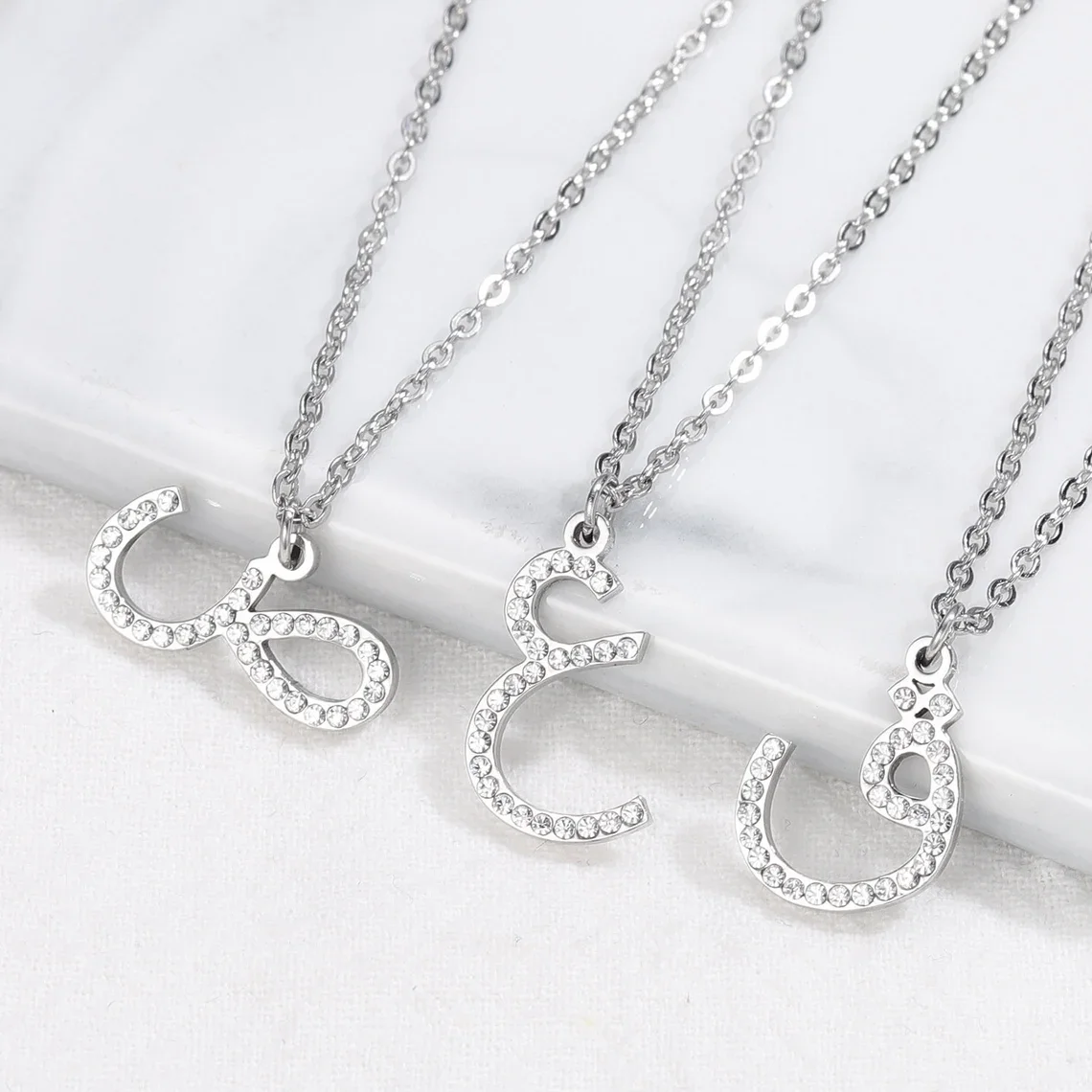 

Custom Arabic Initial Necklace Personalized Jewelry Crystal Embellished Arabic Letter Pendant Cultural Themed Necklace Christmas