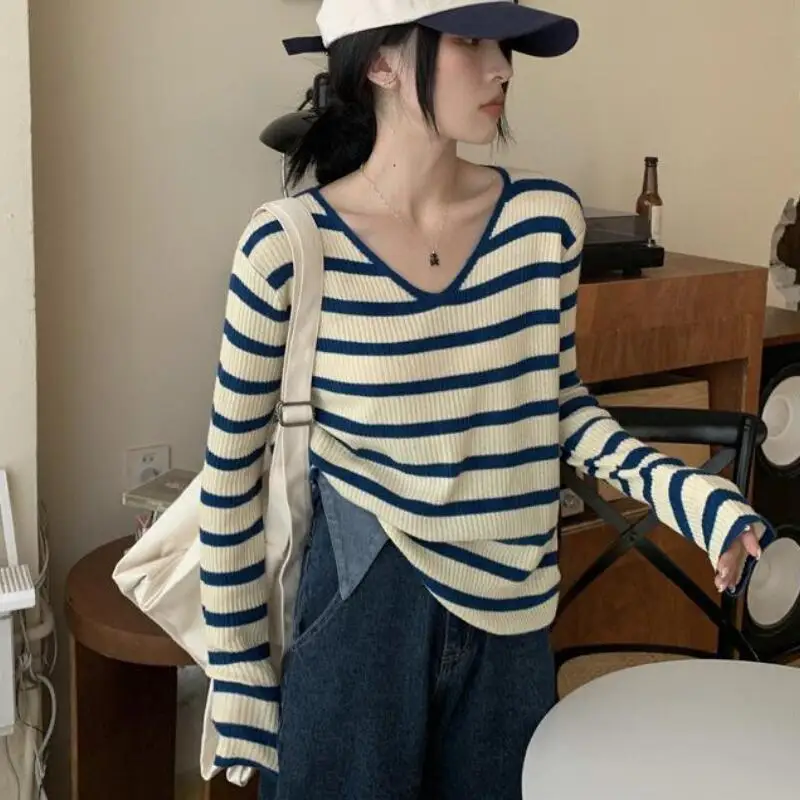 

Korean Style New V Neck Striped Long Sleeve Knit Sweater Knit Fabric Women Spring Summer Casual Fashion Long Sleeve Top