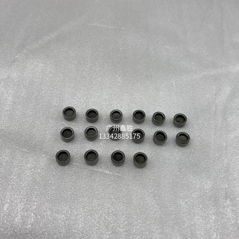 

16pcs For Toyota 16-23 HiLux REVO 1GD 2GD Engine Valve Cover Valve Stem