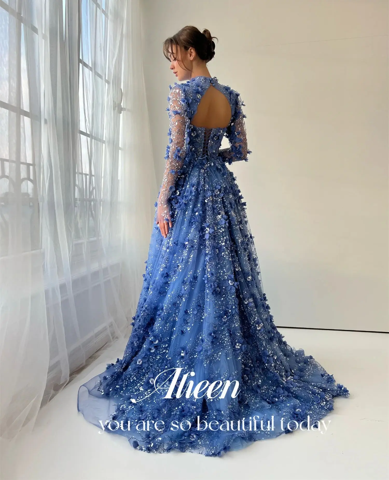 Aileen 구슬 자수 특별 행사를위한 럭셔리 럭셔리 이브닝 드레스 블루 맞춤형 웨딩 드레스 우아한 여성 드레스