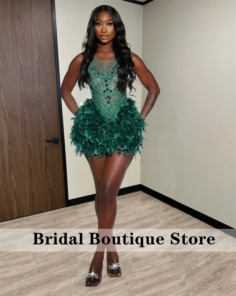 

Luxury Green Diamond Short Prom Dress Luxury Sheer Neck Beads Crystal Feather Birthday Party Cocktail Homecoming Gowns Robe