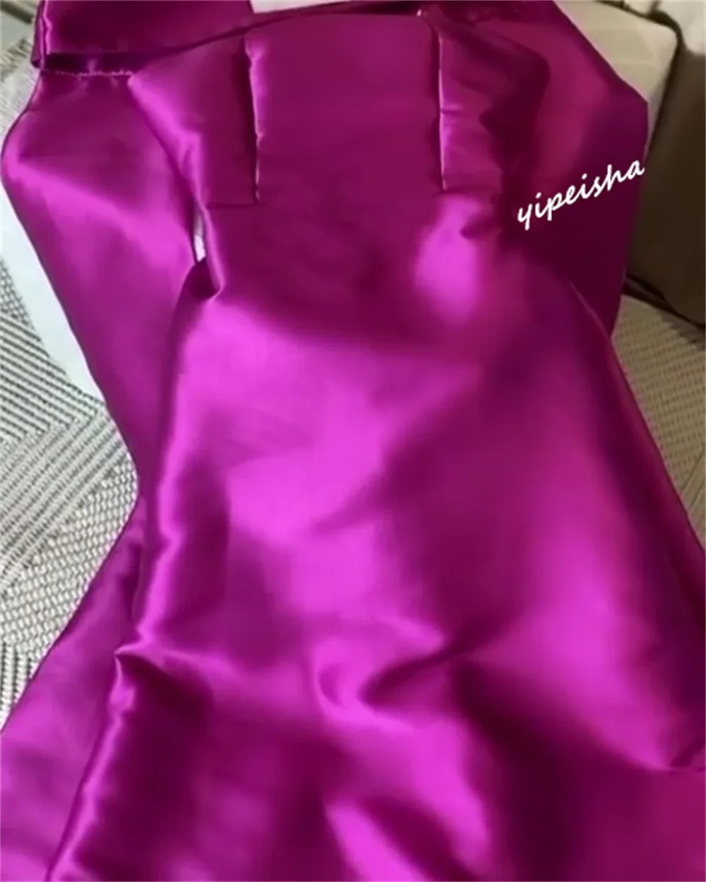 Yipeisha exquisitos vestidos de tubo de cuello alto con diamantes de imitación vestidos personalizados de satén vertical para mujer