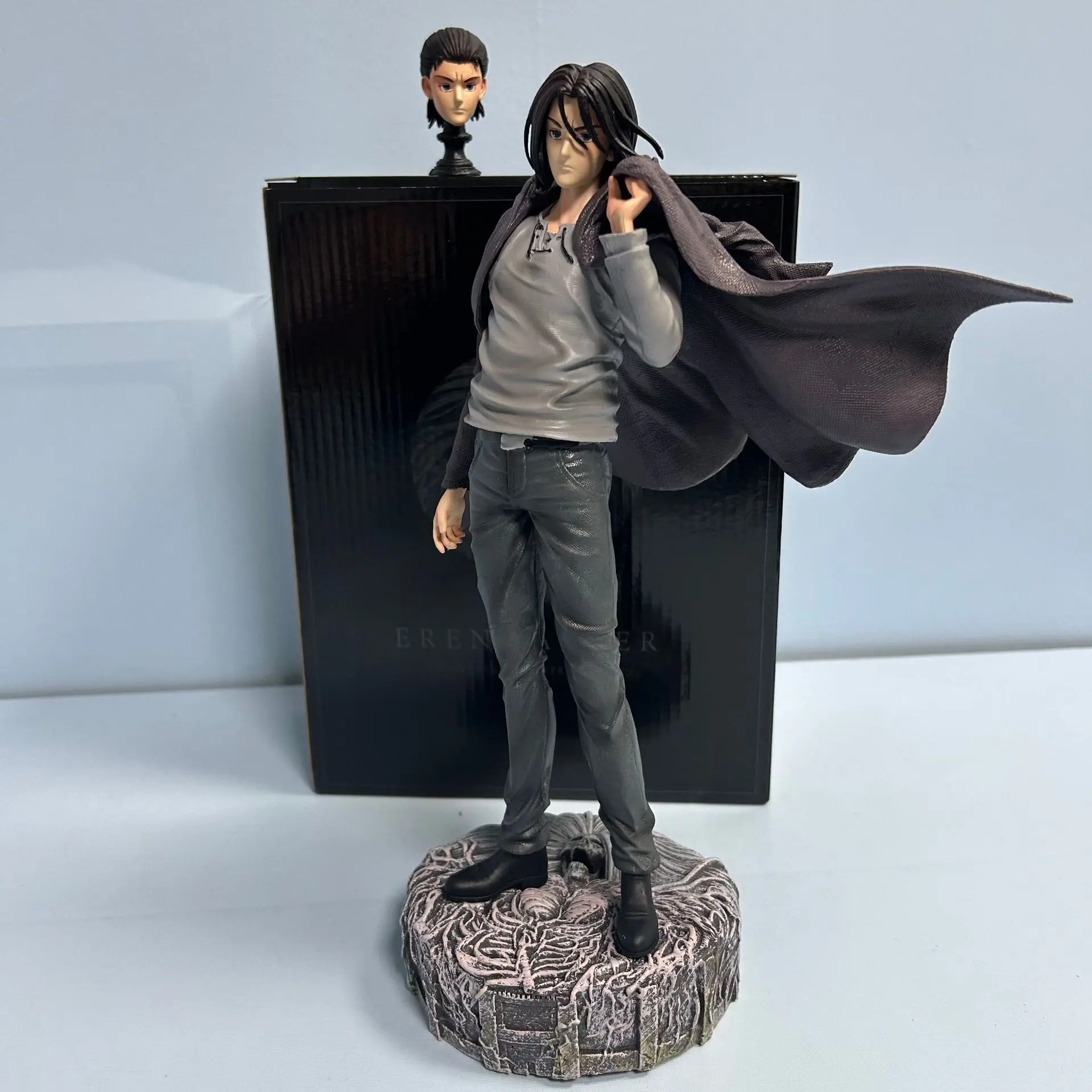 30cm-anime-figura-ataque-em-tita-eren-jaeger-figura-em-pe-terno-vestir-se-cabeca-intercambiavel-modelo-brinquedo-presente-figura-de-acao
