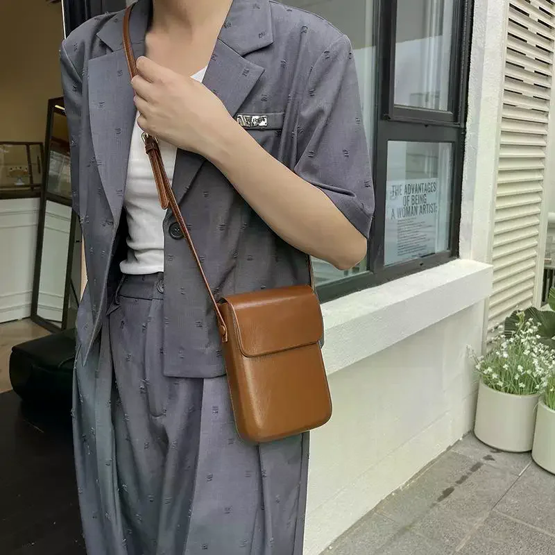 Minimalist Crossbody Phone Bag Women Small Simple Vertical Shoulder Purse With Adjustable Strap For Women Gifts