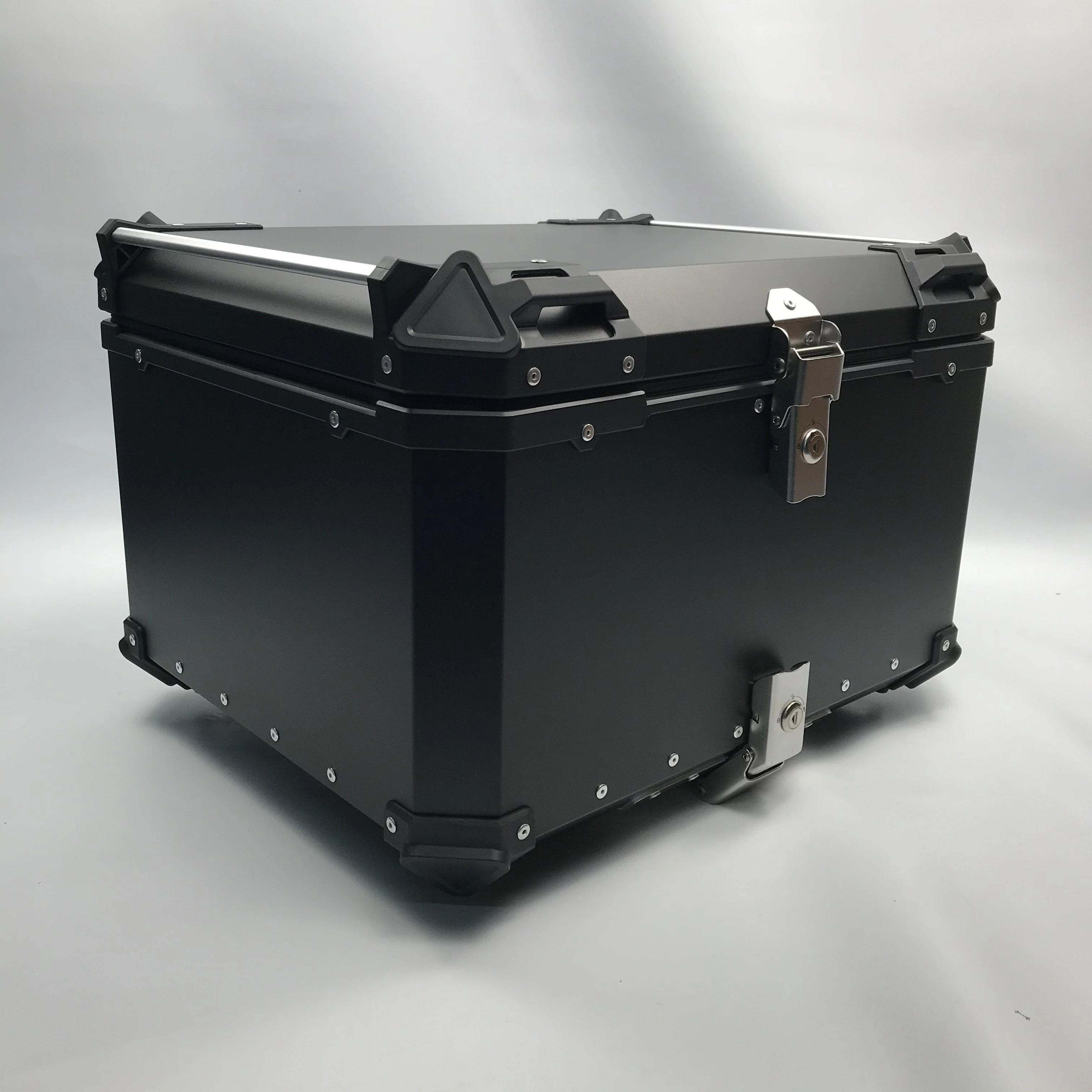 

85L Black large motorcycle delivery box motorcycle trunk bike waterproof top case aluminum alloy motorcycle tail boxes