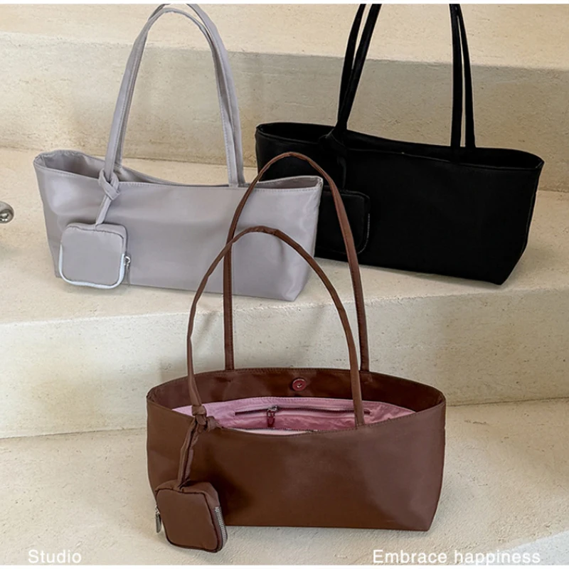 Minimalistische Nylon-Umhängetasche mit passender Handtasche, leichte, vielseitige Damen-Unterarmtasche, einfarbige Alltagstasche – Detail 29