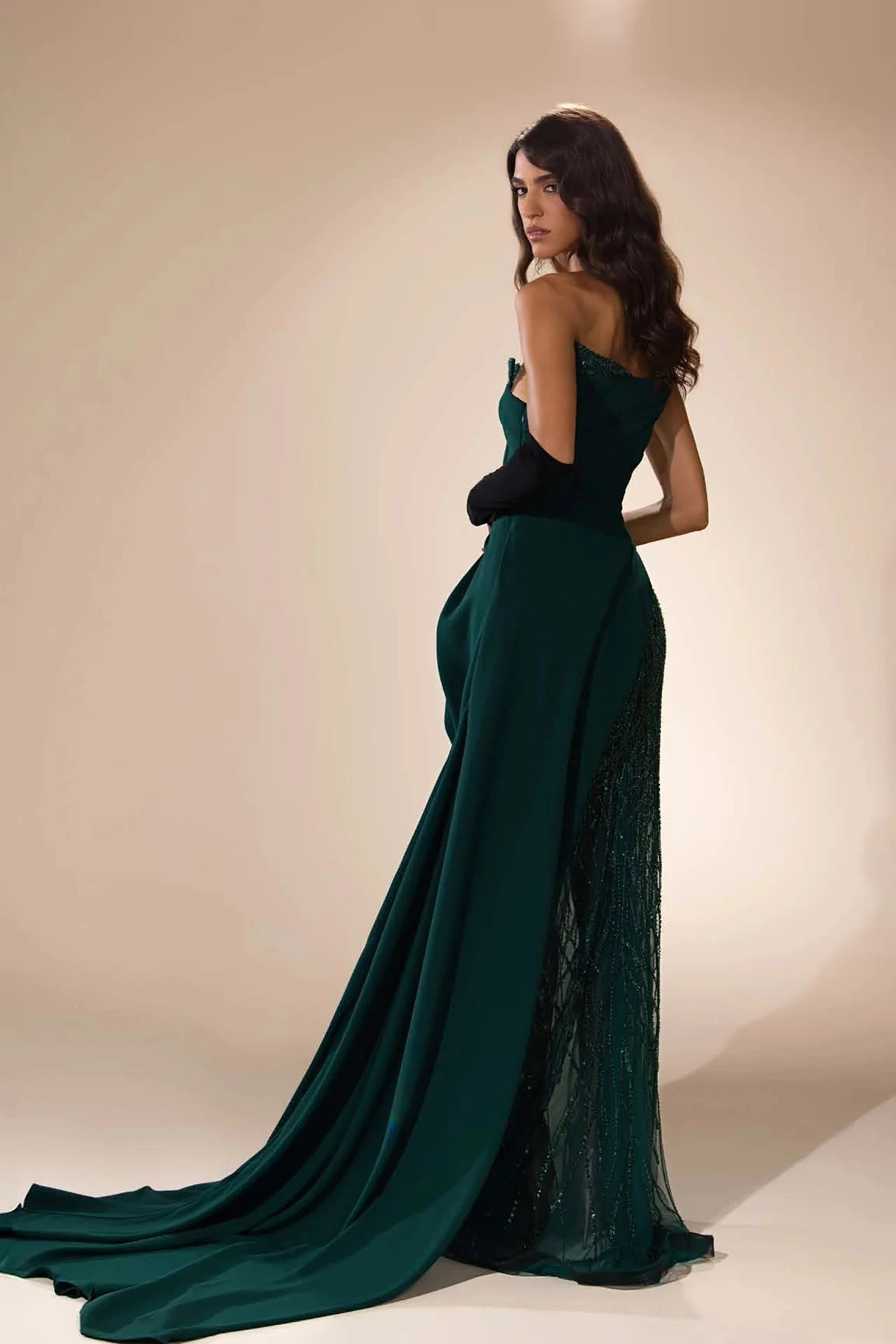 Luxuriöse Ballkleider für Damen: Trägerloses, ärmelloses A-Linien-Abendkleid mit Schleppe, sexy rückenfreies Partykleid – Neu, individuell anpassbar 2026