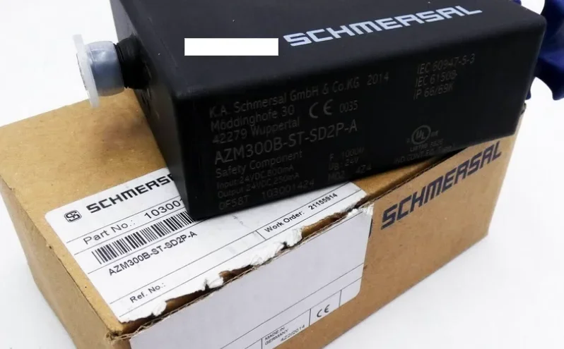 SCHMERSAL New security door switch AZM300B-ST-SD2P-A 103001424