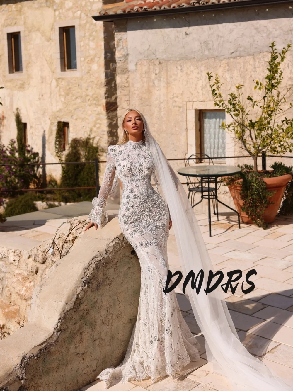 

Open Back Flowers Stunning Wedding Dress Unique Lace High Neckline Mermaid Beaded Customized Elegant Flare Sleeves Bride Wear