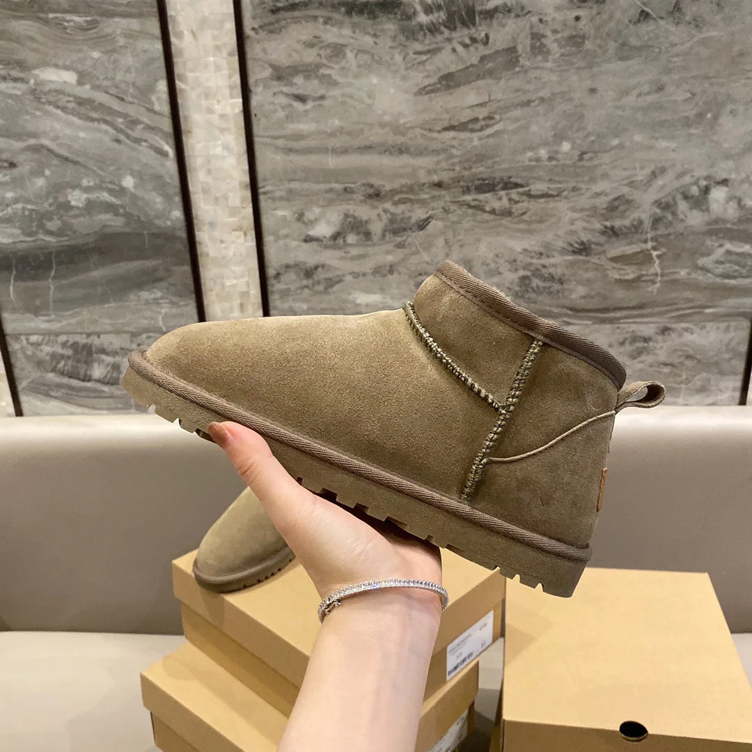 2024 Designer Luxury Classic Ultra women's Winter Snow Boots Ladies Platform Shoe men Ankle Tazz Mini Slipper Chestnut shoes