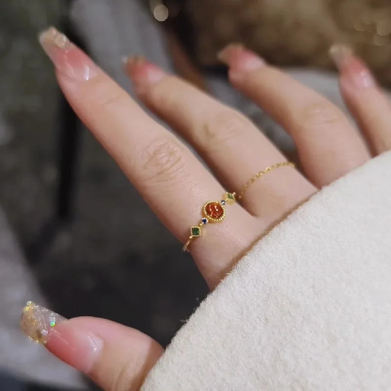 Xiaohongshu نفس الرجعية الخفيفة الفاخرة افتتاح هندسية حلقة جديدة النمط الصيني المتخصصة الأزياء الراقية المجوهرات