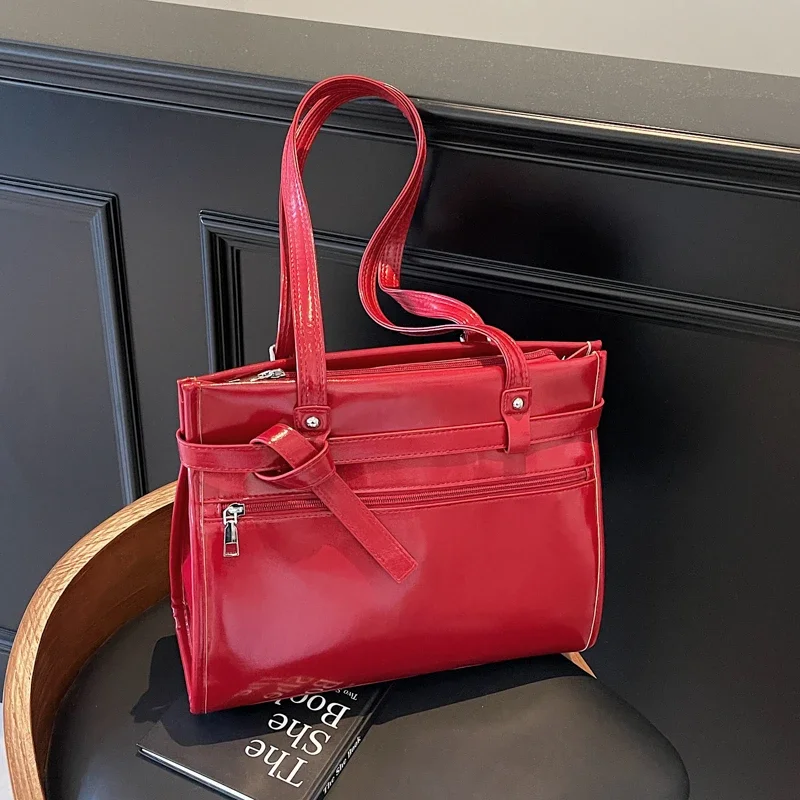 

Sense of Luxury Stylish Design Glossy PU Shoulder Bags Solid Zipper Exquisite Personality Fashion Backpacks for Women 2025 New