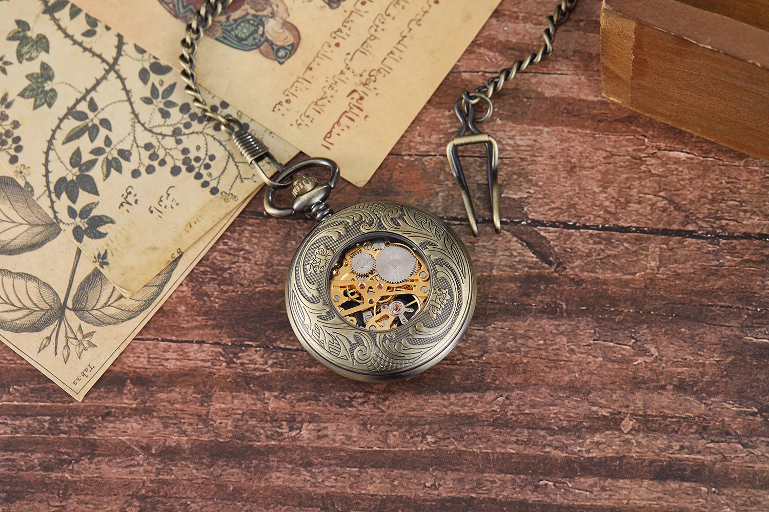 New Arrival Steampunk Retro Hollow Gear Movement Mechanical Pocket Watch  Skeleton Hand Wind FOB Pendant Gift Chain Pocket Watch