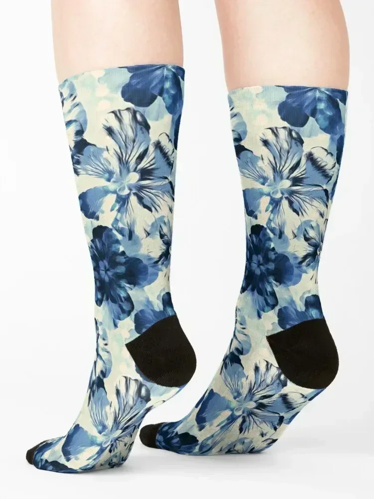 جوارب Shibori مستوحاة كبيرة الحجم من الأزهار النيلي للرجال مضادة للانزلاق لكرة القدم ومضادة للانزلاق للصالة الرياضية جوارب نسائية للرجال