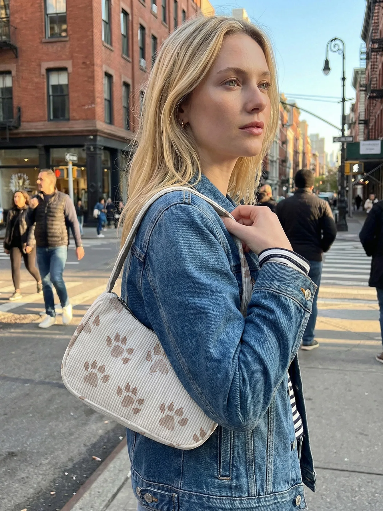 Light Brown Paw Print Shoulder Bag, Corduroy Underarm Bag For Daily Casual Use - view 4