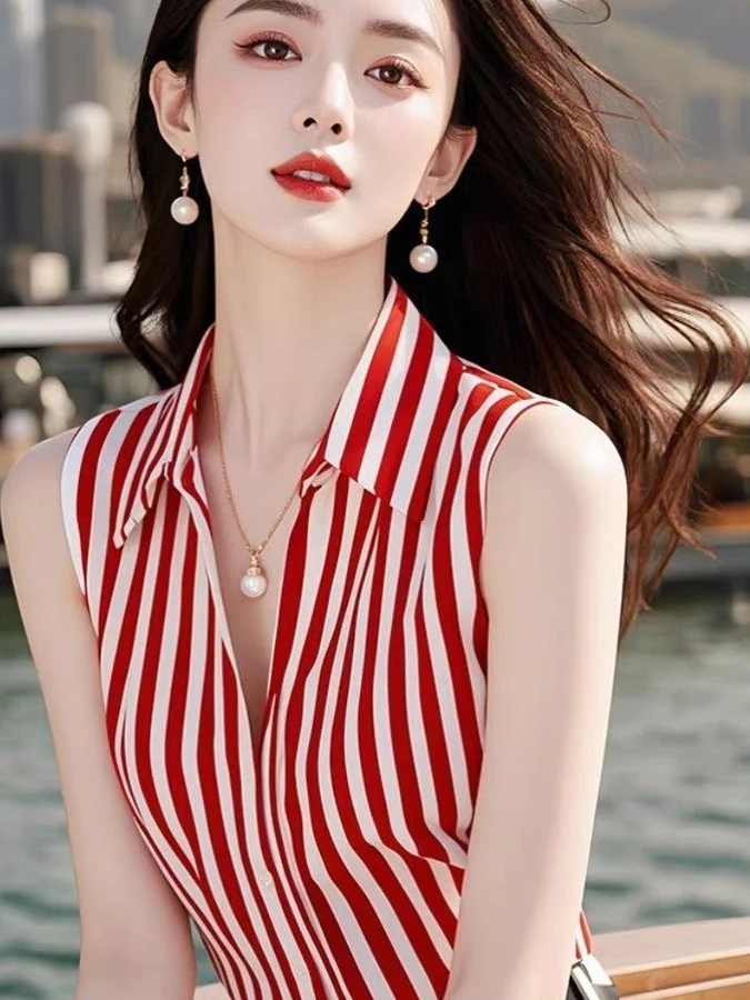 

Retro Hong Kong Sle Women's Design Sense Unique Exquisite Collar Svel irt Stripe Pattern Faionable Vest