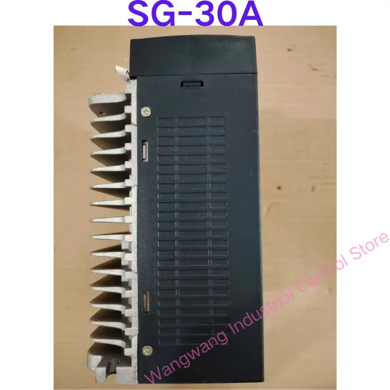 Teste de segunda mão OK, Servo Drive SG-30A