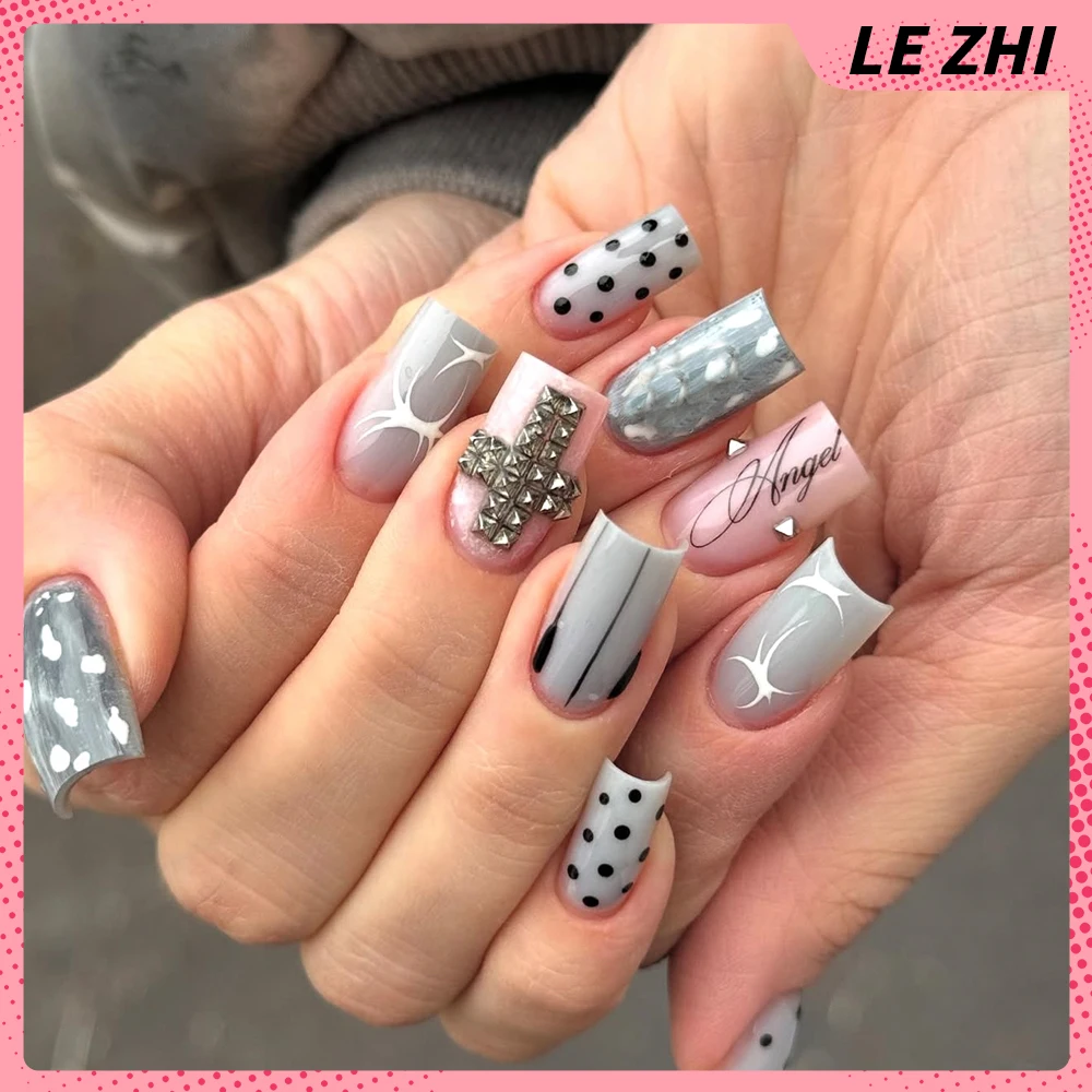 Y2K التوابل الفتيات 10 قطعة اليدوية القوطية الشرير الصحافة على رسومات أظافر مربع عارية اللون المعادن إلكتروني تصميم الأظافر كاذبة هدايا مخصصة