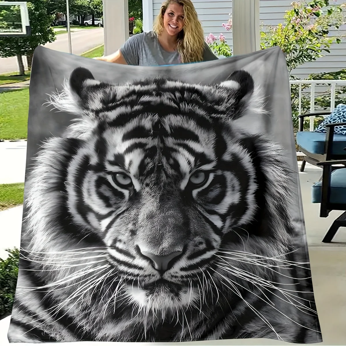

Tropical Style Tiger Print Throw Blanket , Animal Theme, All-Season Comfort, Multipurpose HD Digital Print Wrap
