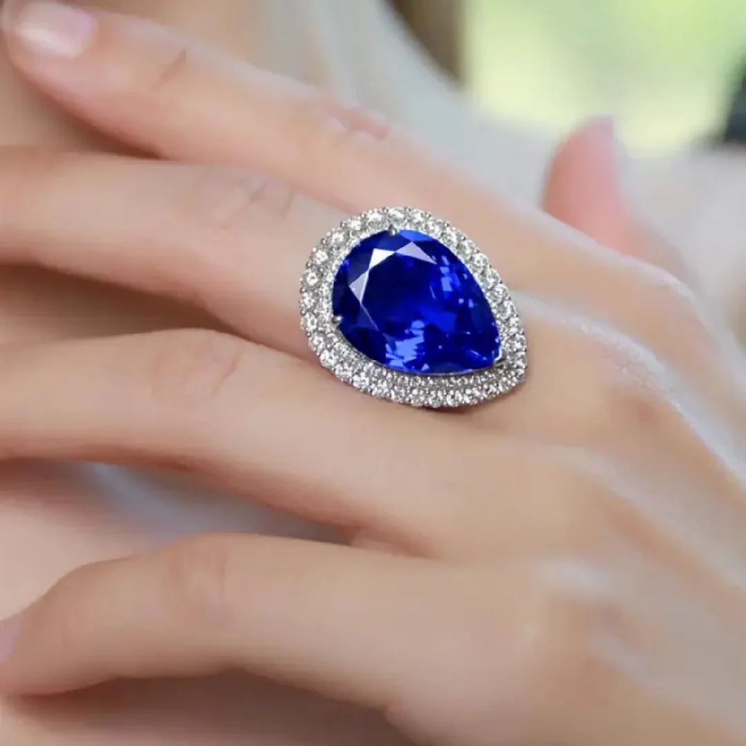 High End Design Blue Gemstone Water Droplet Rings for Women Luxury and Exquisite Ring Adjustable Wedding Jewelry Accessories