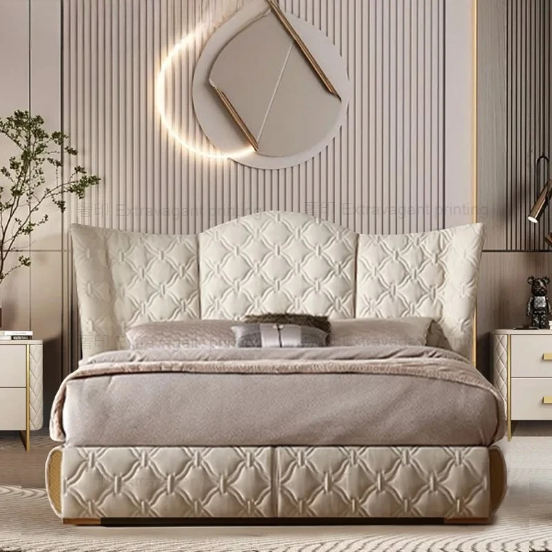 Queen's bed, modern light luxury, master bedroom, atmospheric new luxury full green leather full bed