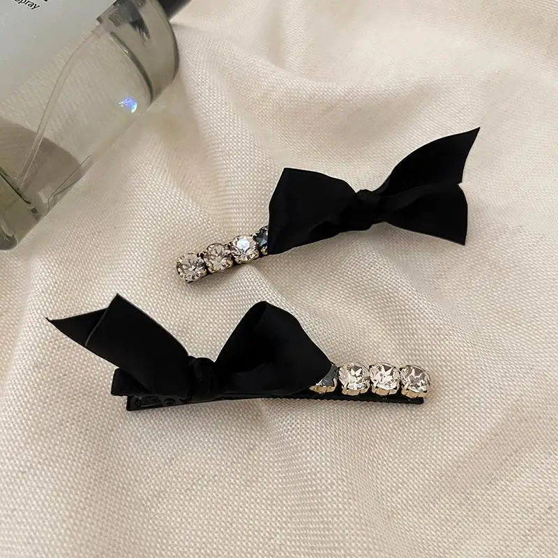 FANYIN Korea Exquisite Rhinestone Hair Pin Black Velvet Bowknot Hair Clips for Women Girls Bows Duckbill Clips Hair Accessories