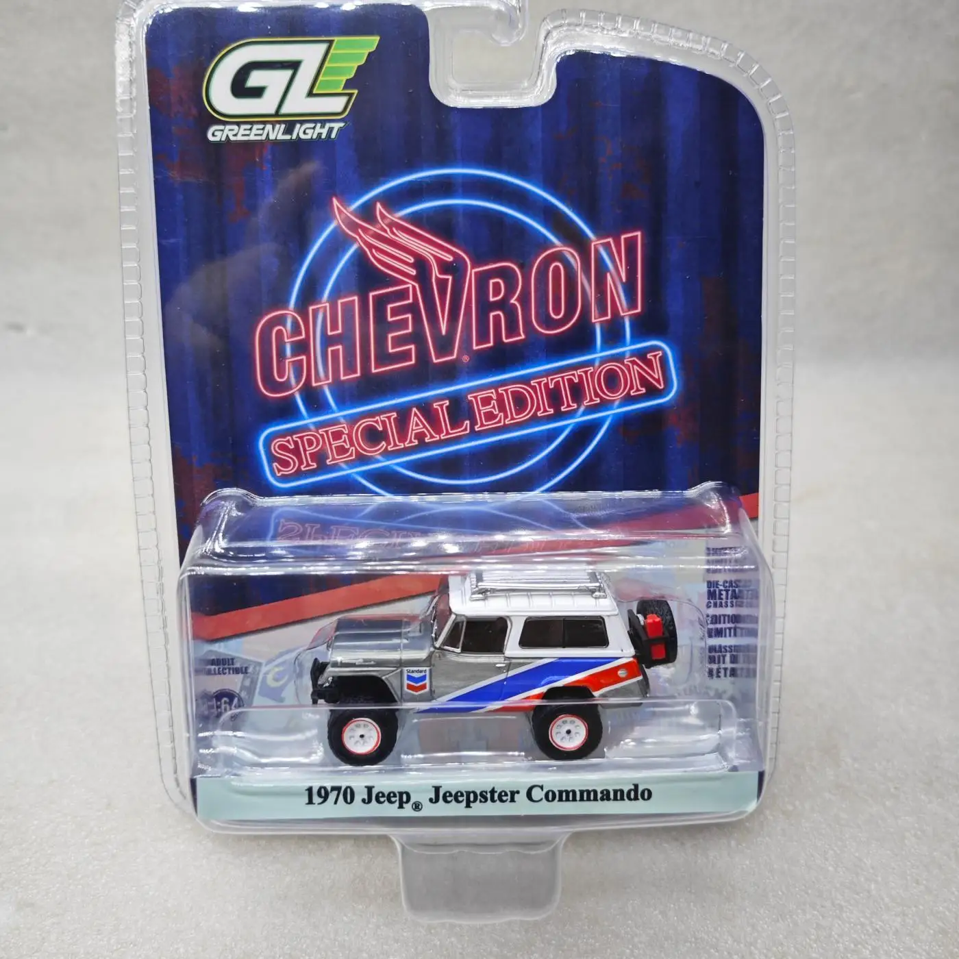 

Green Light 1:64 Chevron Special Edition 1-1970 Ster Assault Team и внедорожные детали VarnishМиниатюрные модели автомобилей из сплава
