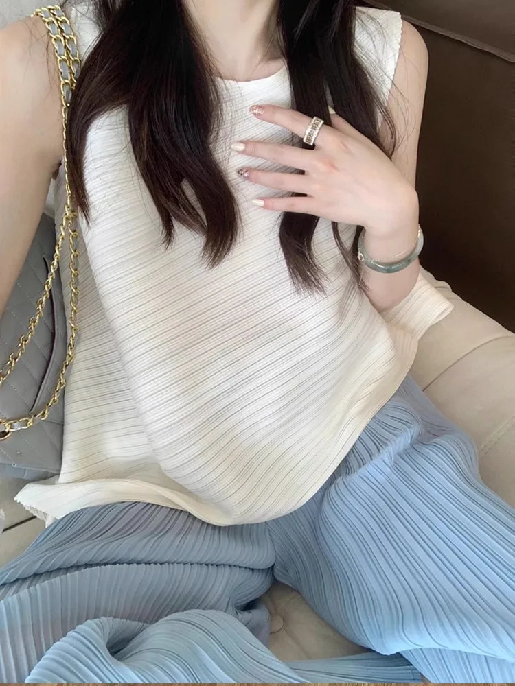 

Pure Color High Waist Simple Pleated Casual Pants Women's Summer Outfit Set Three Houses Art Creation Commute Style Straight ...