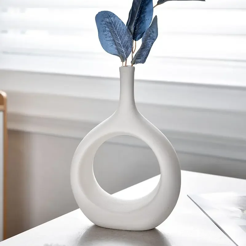 Nordic Simple Niche Modern Ceramic Vase Small Caliber Abstract Art Jewelry Ornament Home Porch Flower Ware