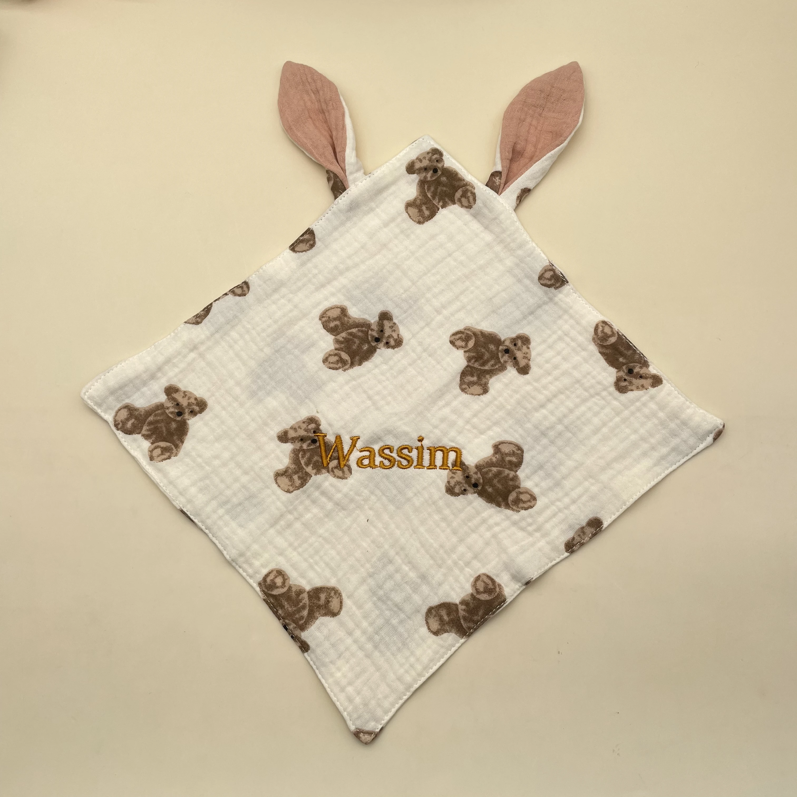 Gepersonaliseerde Baby Items Dekbed Veiligheidsdeken Katoenen Mousseline Handdoek Voor Pasgeborenen Slapende Pop Kalmeren Burp Doek Cadeau