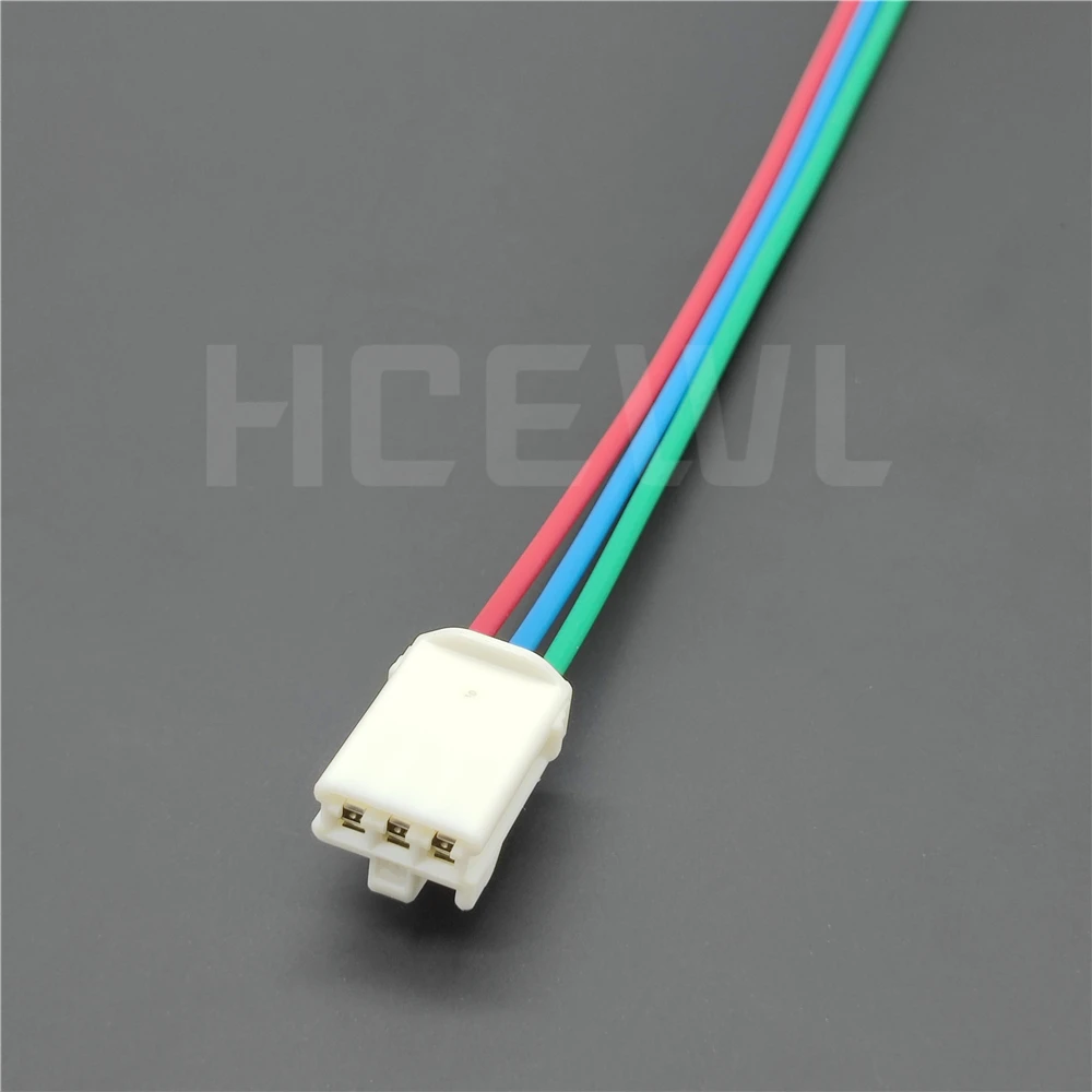 High quality original car accessories 90980-12473 3P car connector wire harness plug